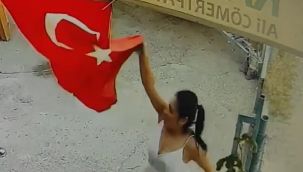 Adana'da Türk Bayrağı'na saldırı