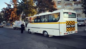 İZMİR'DE OKUL SERVİSLERİNE ZAM YAPILDI