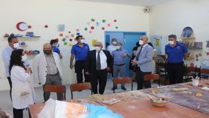 İZSİAD CEZAEVİNDEKİ ÇOCUKLARA EL UZATIYOR