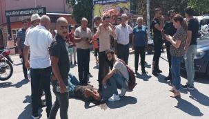 Otomobil ile motorsiklet çarpıştı