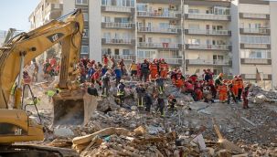 YAŞAR ÜNİVERSİTESİ'NDEN DEPREM ÇAĞRISI