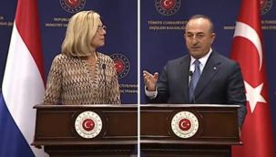 Bakan Çavuşoğlu, Hollandalı meslektaşıyla mülteci krizini konuştu