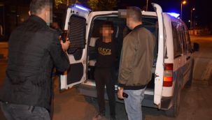 Gasp ettikleri araçla kaçarken kaza yapan şüpheliler kıskıvrak yakalandı