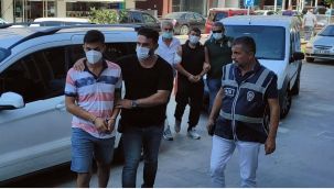 Kuşadası'nda cinayetle suçlanan zanlı adliyeye sevk edildi