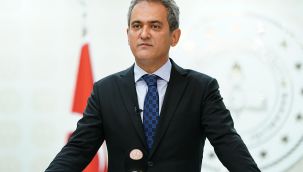 'Öğrencilerimiz ile ilgili şu anda ne aşı ne de PCR hiçbir zorunluluk yok'