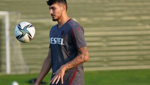 Uğurcan Çakır, bordo-mavili takımda kaldı