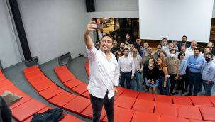 İYİ PARTİLİ BURAK AKBURAK İZMİR'DE KONUŞTU