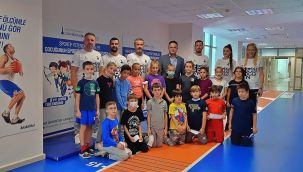 İZMİR'DE SPORTİF YETENEK ÖLÇÜMÜ