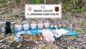 Terör örgütüne ait 2 sığınak imha edildi