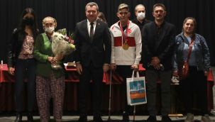 BERGAMALI KURHAN'A MEMLEKETİNDE ÖDÜL
