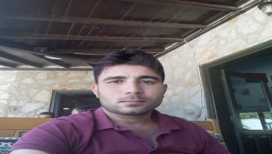 TRAKTÖRÜN ALTINDA KALARAK HAYATINI KAYBETTİ