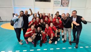 İBB KADIN HENTBOL TAKIMI, PORTEKİZ'DE TURLADI