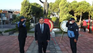 KINIK'TA ATATÜRK ANMA TÖRENİ GERÇEKLEŞTİ