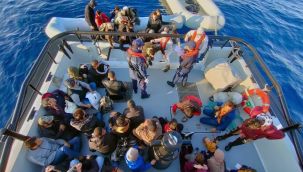 Marmaris'te 80 düzensiz göçmen kurtarıldı