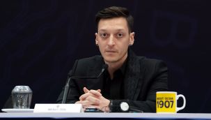 Özil'den takım arkadaşlarına uyarı