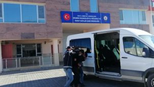 Van'da göçmen kaçakçılığı yapan 9 organizatör yakalandı