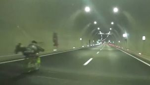 Yatarak kullandığı motosikleti trafikten men edildi
