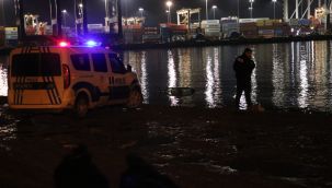 İlk aracını denize sürdü sonra sigara yakıp uzaklaştı