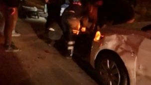 Milas'ta trafikte kavga çıktı, araçla grubun arasına daldı