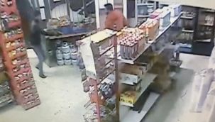 Parmak salladı kavgalı olduğu şahıs bacağından vurdu
