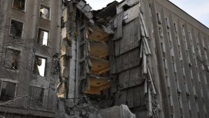 Mikolayiv'de vurulan valilik binasında 7 kişi öldü, 22 kişi yaralandı