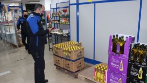 Rafta olmayan 5 litrelik ayçiçek yağları depoda çıktı