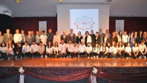 Aliağa’da özel öğrencilerin performansı alkış aldı