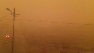 Irak'ta kum fırtınası nedeniyle uçuşlar iptal edildi