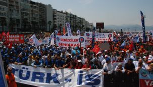 İzmir'de 1 Mayıs kutlamaları devam ediyor: Binlerce vatandaş katıldı