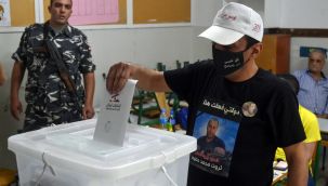 Lübnan'da Hizbullah ve müttefikleri parlamentoda çoğunluğu kaybetti
