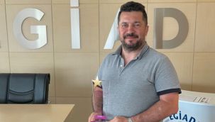 EGİAD Meleklerine Ödül