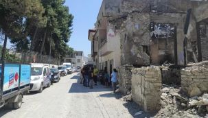 Evinde asılı halde bulundu