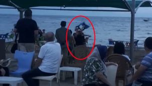 Bursa'da deniz kenarında sandalyeli kavga