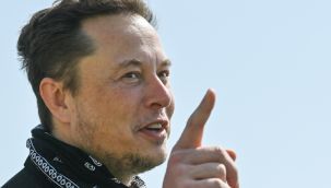 Elon Musk: 'Medeniyeti sürdürmek için petrol ve doğalgaz kullanılmaya devam edilmeli'