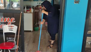 Hırsız su sayacını çaldı, iş yerini su bastı
