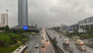 İstanbul'da hem yağmur hem de trafik toğun