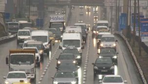 İstanbul'da yağmur trafiği vurdu: Yoğunluk yüzde 56'lara ulaştı