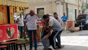 Kadınların saç saça baş başa kıskançlık kavgası