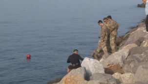 Kartal'da denizde bulunan bombayı SAS timleri etkisiz hale getirdi