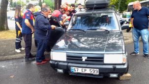 Otomobilde sıkışan sürücüyü itfaiye kurtardı
