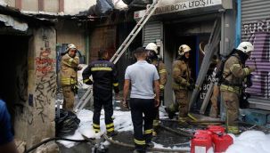 2 katlı boya imalathanesinde yangın çıktı
