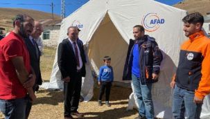 Ardahan'daki 5 büyüklüğünde depremden en çok etkilenen 5 köye 50 çadır kuruldu