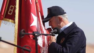 Bakan Akar:  Cumhurbaşkanımız adına teslim ediyorum