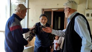 Omuz omuza çarpışan asırlık üç arkadaş yıllar sonra buluştu