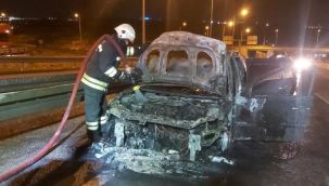 Seyir halindeki otomobil alev topuna döndü !