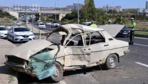 Ters yöne giren otomobil yolcu otobüsü ile çarpıştı