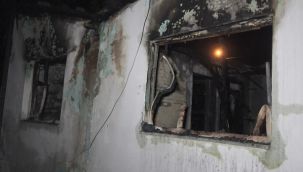 Tüp bomba gibi patladı, tek katlı ev küle döndü