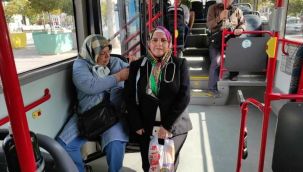 Yaşlı kadına belediye otobüsünde stetoskopuyla müdahale etmişti, o anları anlattı