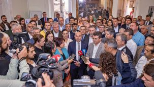 CHP’li Büyükşehir Meclis Grubu’ndan Başkan Soyer’e destek