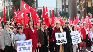İzmir'de Cumhuriyet Bayramı kutlamaları başladı